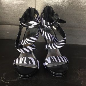 Ankle strap Zebra Heels